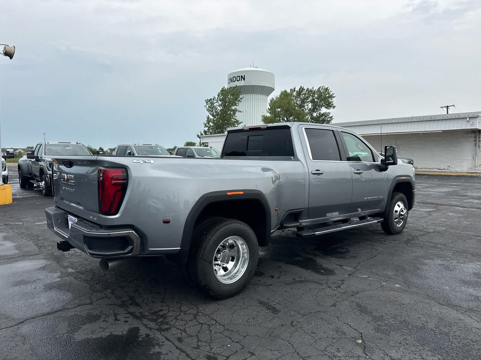 2026 GMC Sierra 3500 HD SLE DRW