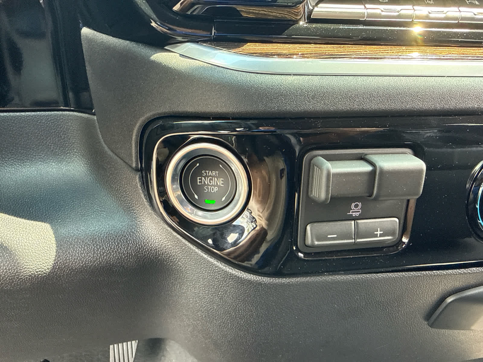 2026 GMC Sierra 3500 HD SLE DRW