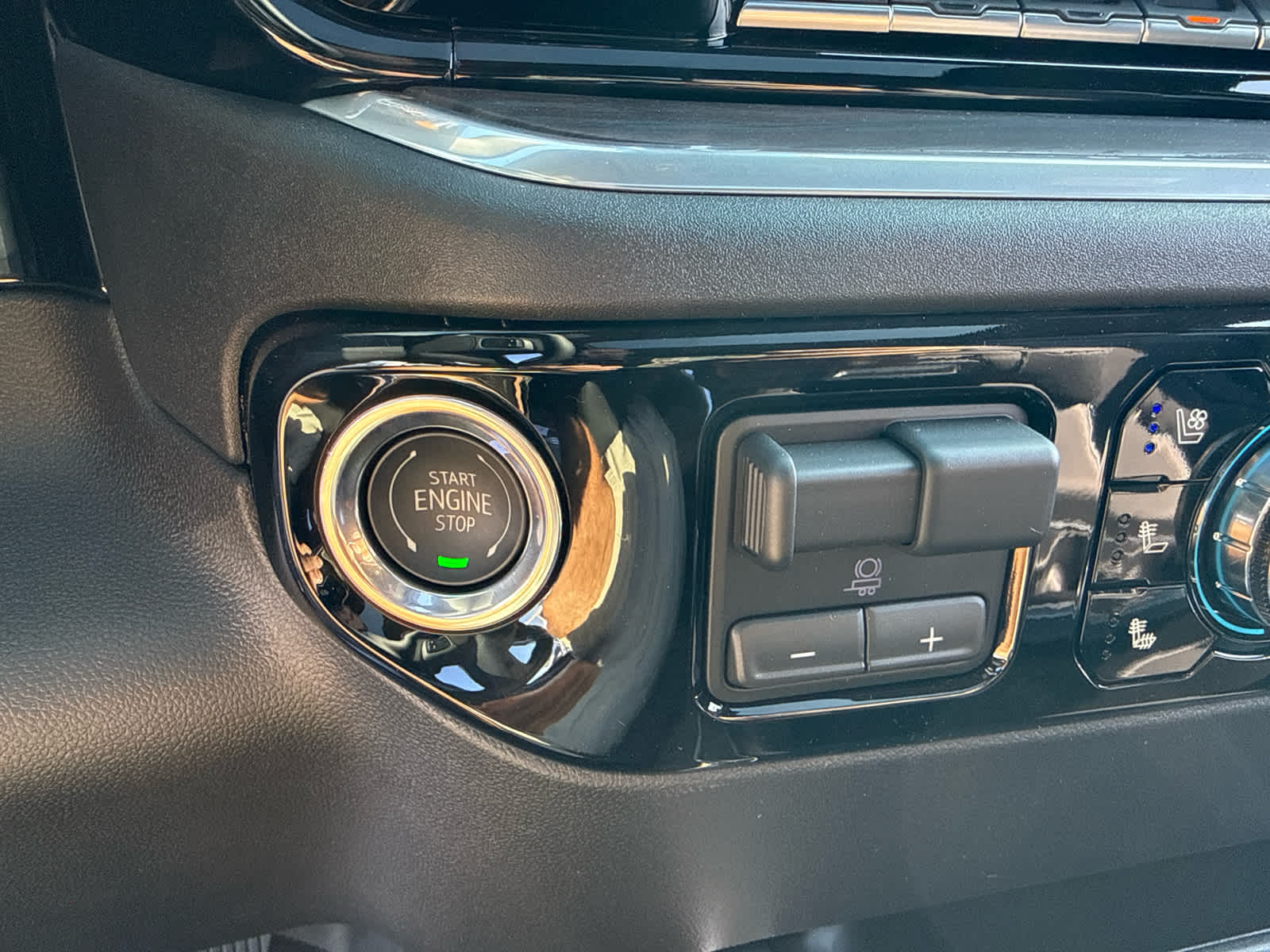 2026 GMC Sierra 3500 HD SLT DRW