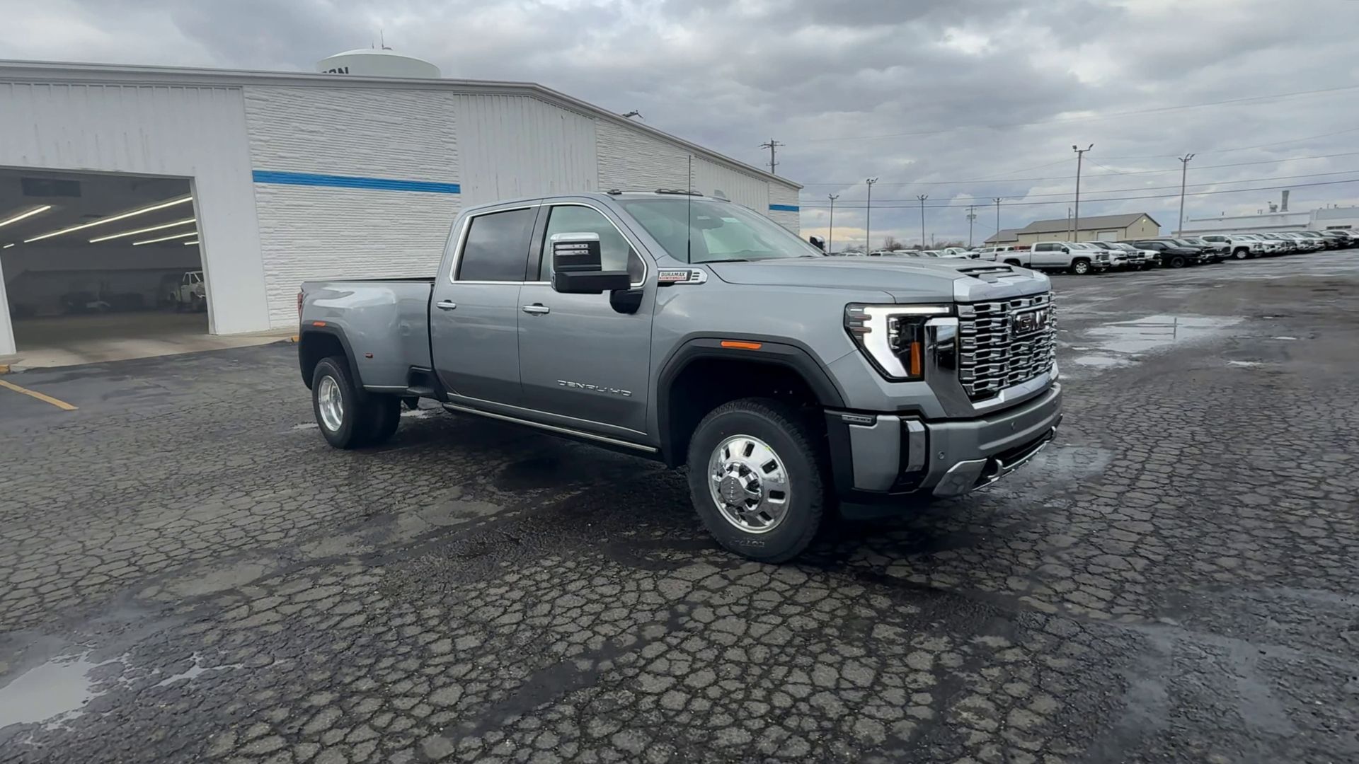 2026 GMC Sierra 3500 HD Denali DRW