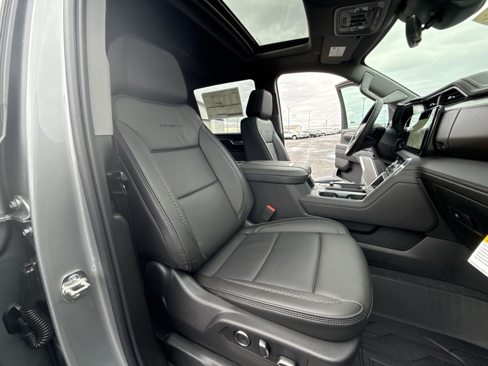 2026 GMC Sierra 3500 HD Denali DRW