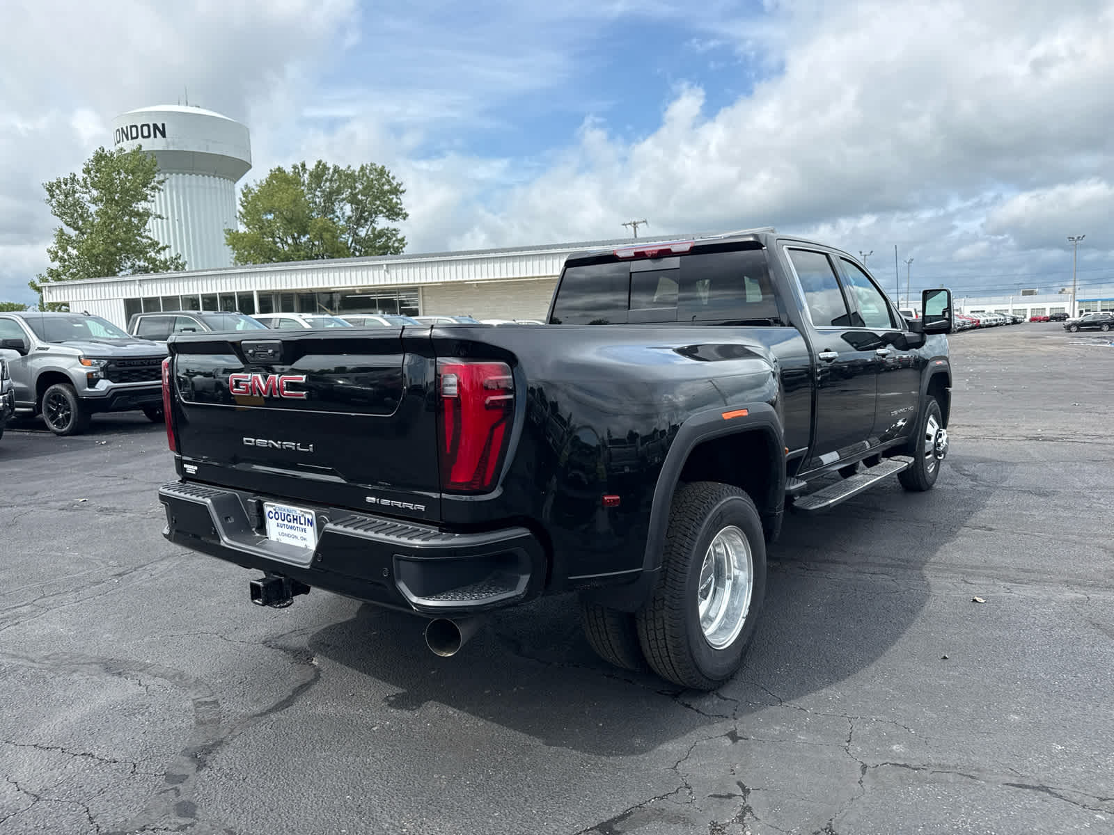 2026 GMC Sierra 3500 HD Denali DRW