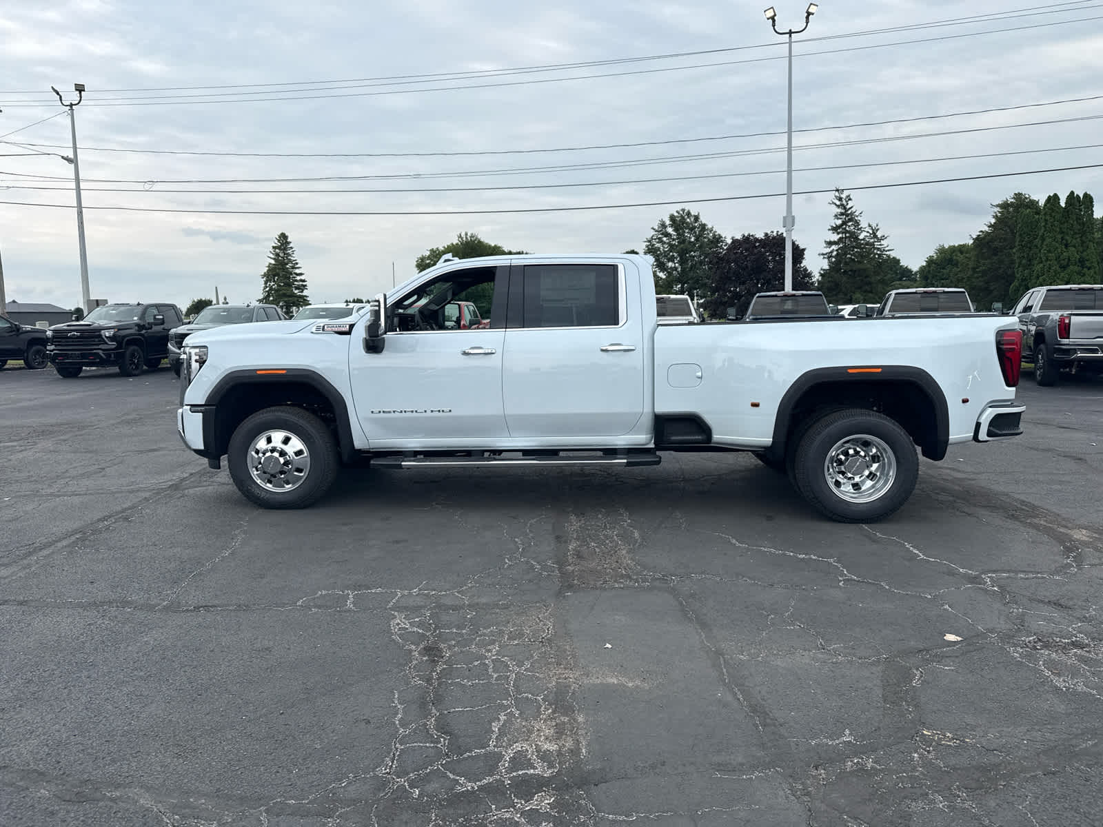 2026 GMC Sierra 3500 HD Denali DRW