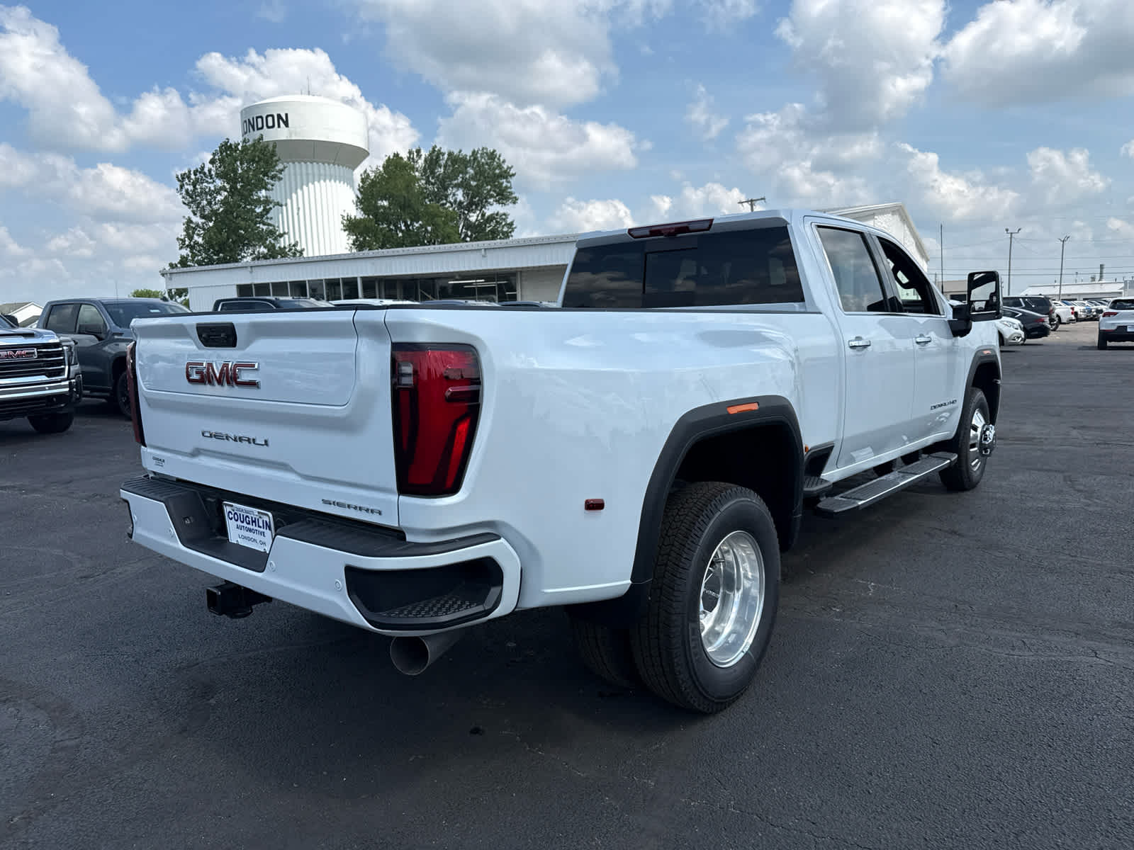 2026 GMC Sierra 3500 HD Denali DRW