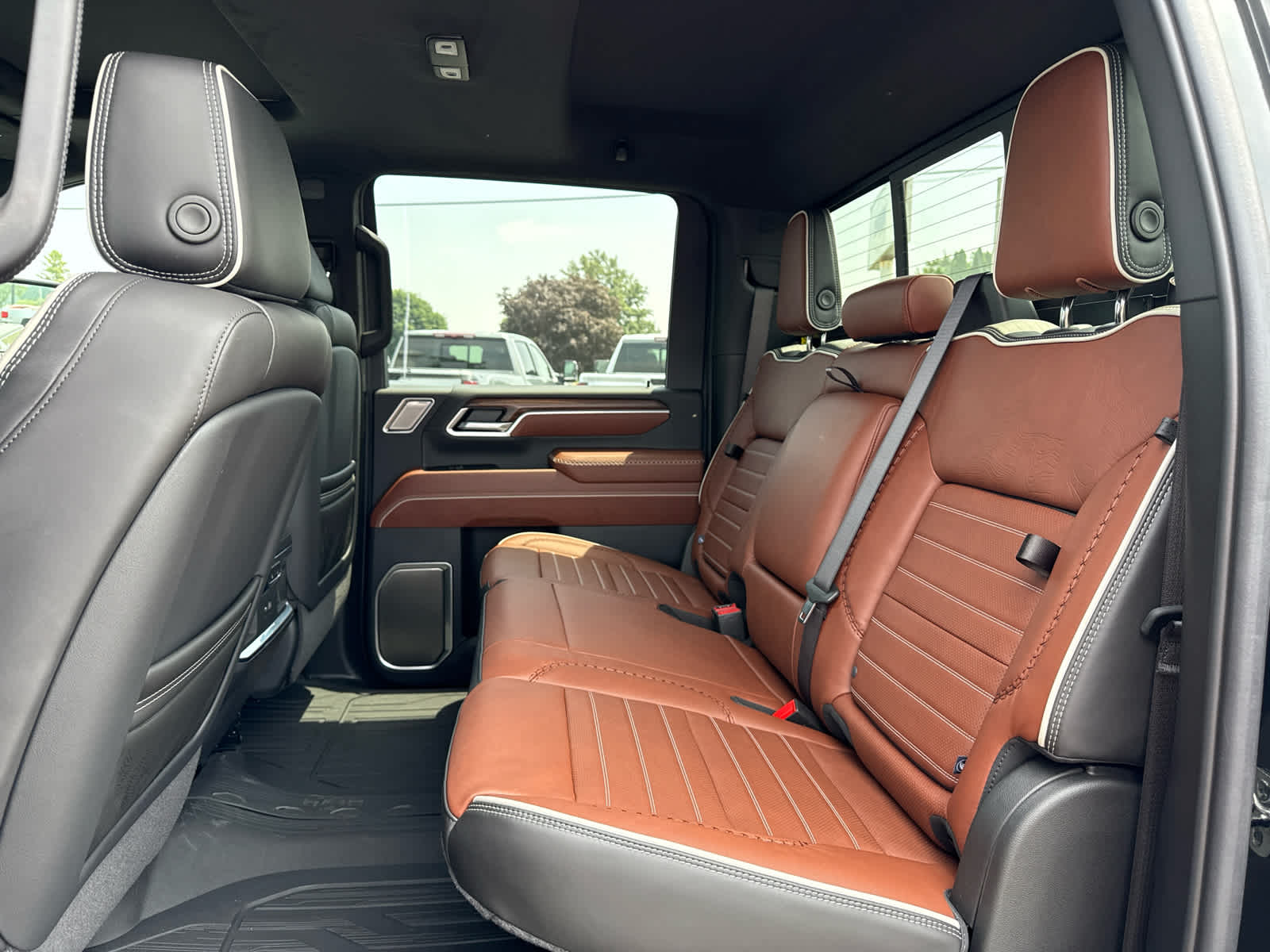 2026 GMC Sierra 3500 HD Denali Ultimate DRW