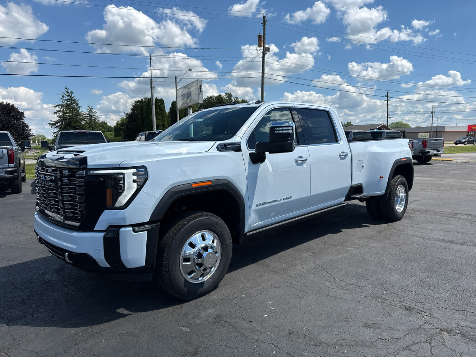 2026 GMC Sierra 3500 HD Denali Ultimate DRW
