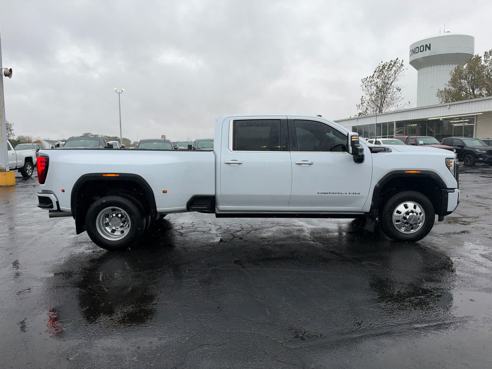 2026 GMC Sierra 3500 HD Denali Ultimate DRW