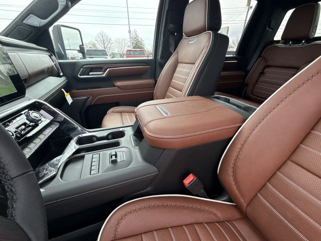 2026 GMC Sierra 3500 HD Denali Ultimate DRW