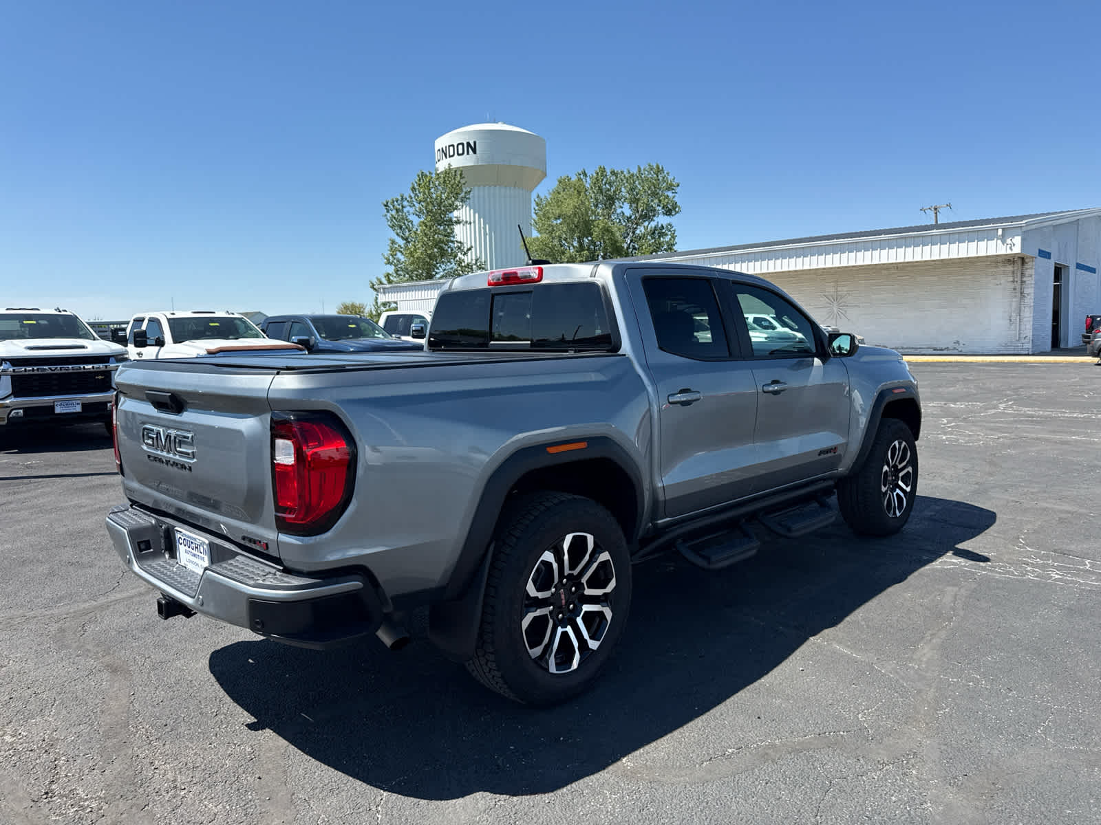 2025 GMC Canyon AT4
