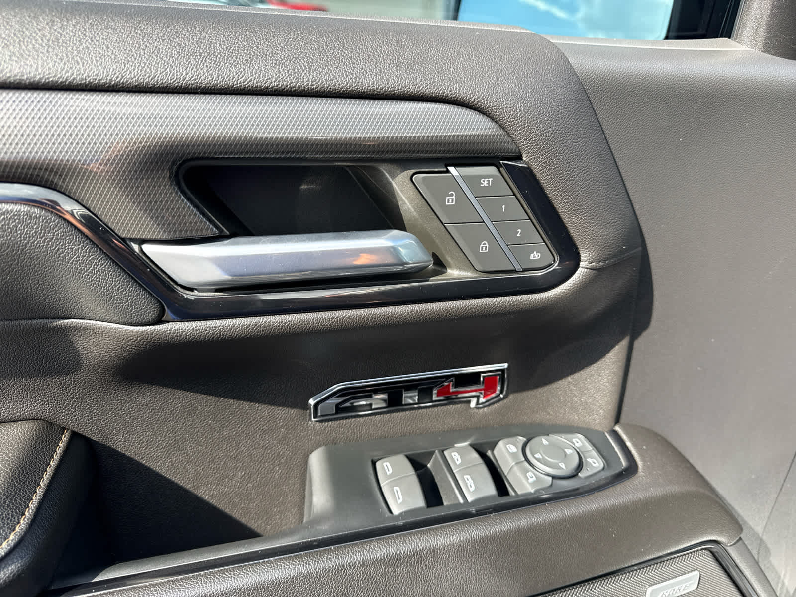 2023 GMC Sierra 1500 AT4