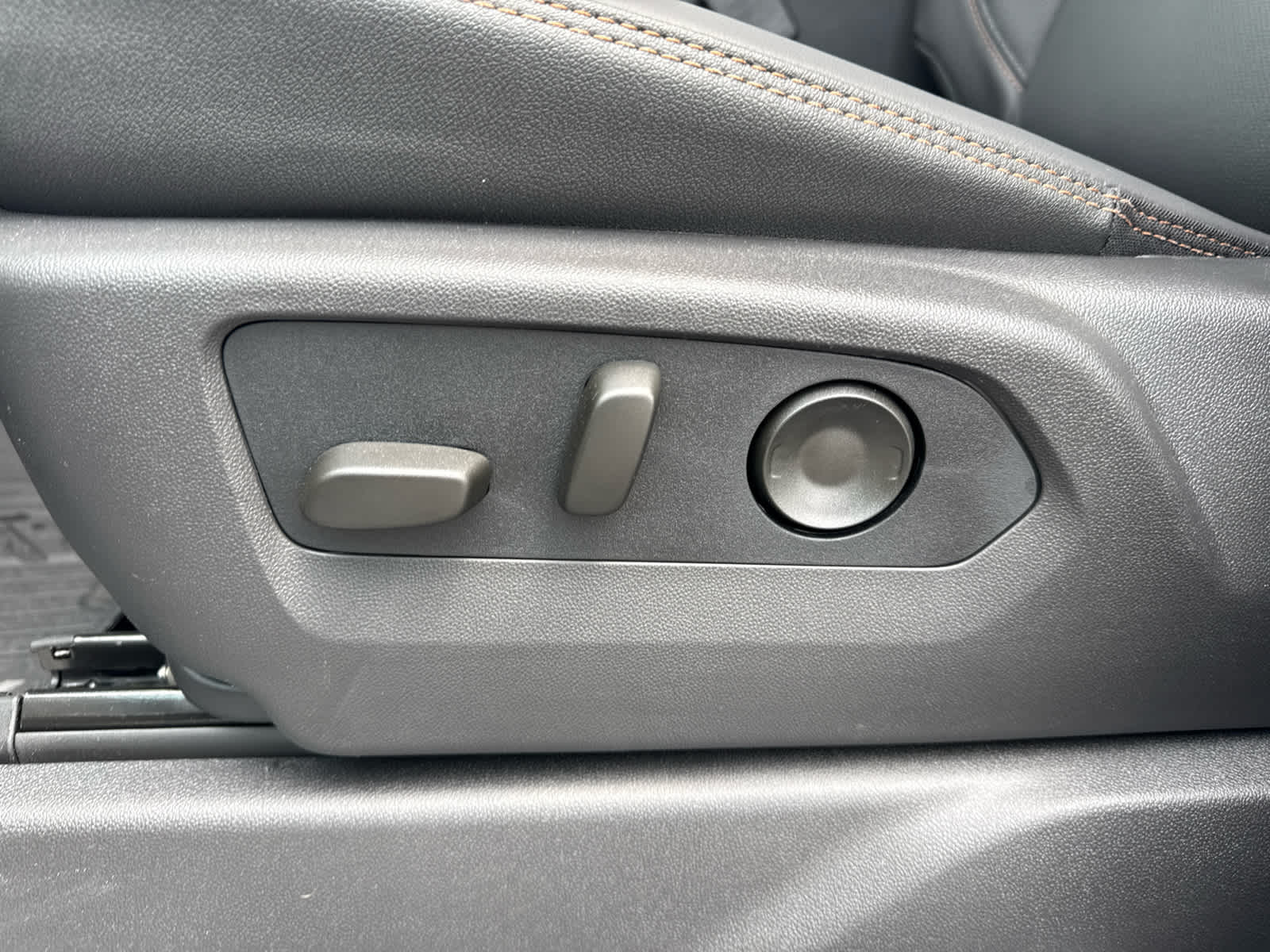 2026 GMC Sierra 1500 AT4 - Photo 12