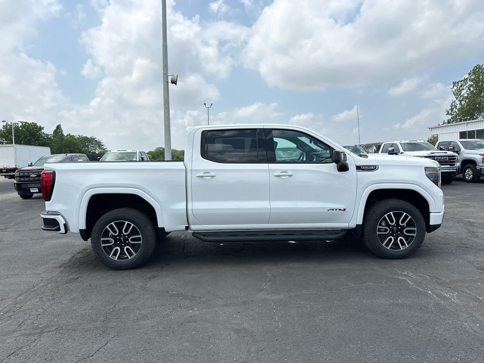 2026 GMC Sierra 1500 AT4 - Photo 6