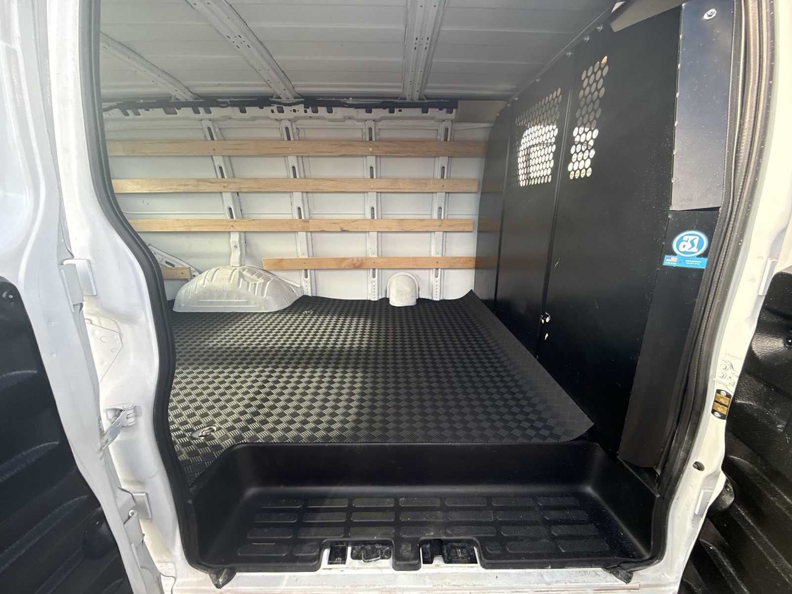 2024 GMC Savana Cargo 2500 Work Van