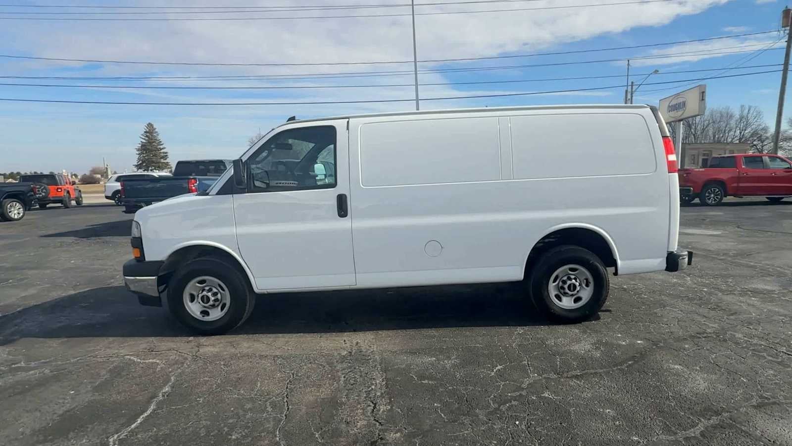 2024 GMC Savana Cargo 2500 Work Van
