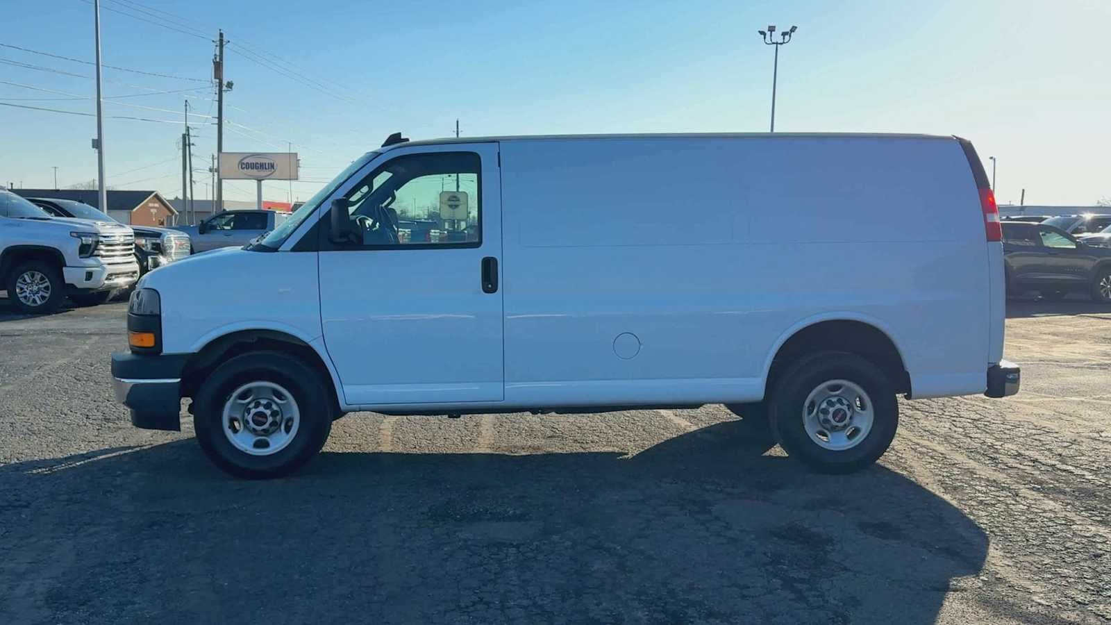 2024 GMC Savana Cargo 2500 Work Van