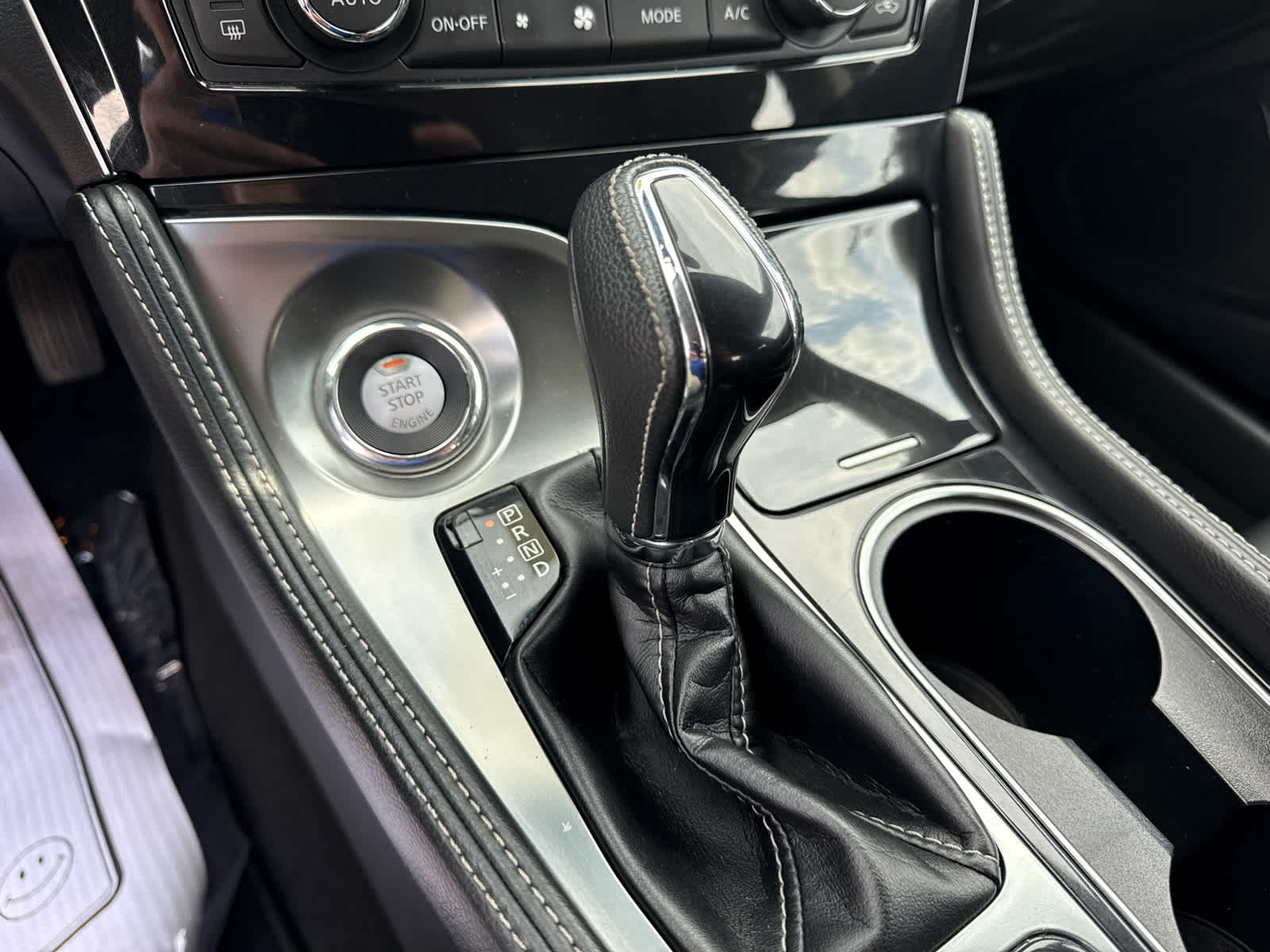 2023 Nissan Maxima SV Xtronic CVT