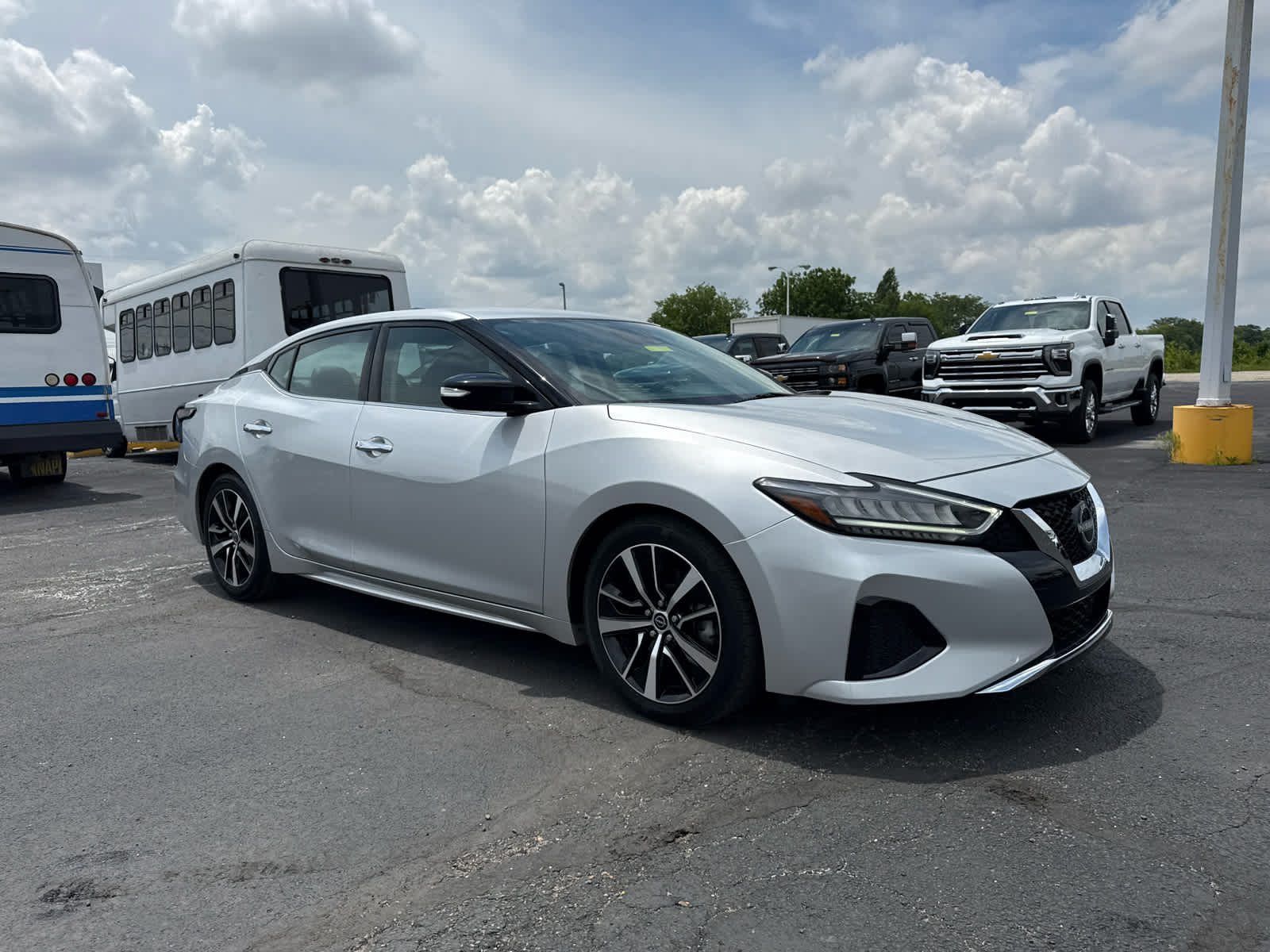 2023 Nissan Maxima SV Xtronic CVT