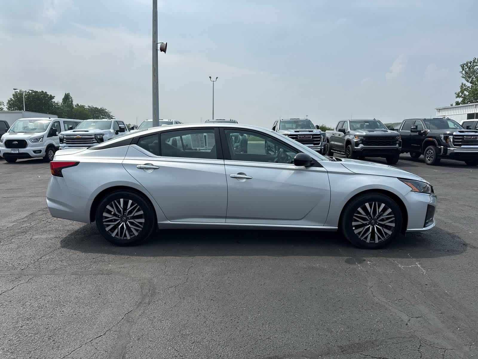 2025 Nissan Altima SV