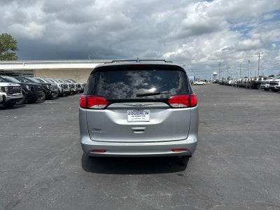 2021 Chrysler Voyager LXI