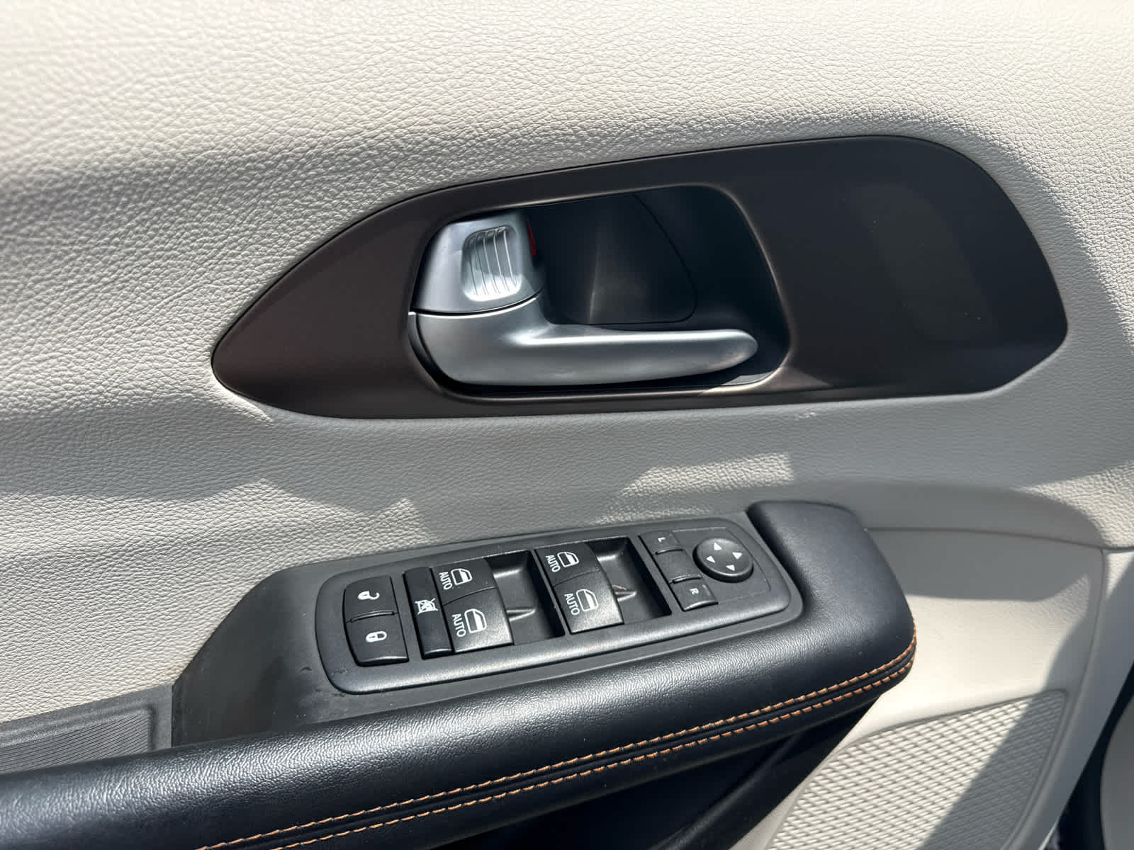 2017 Chrysler Pacifica Touring-L Plus