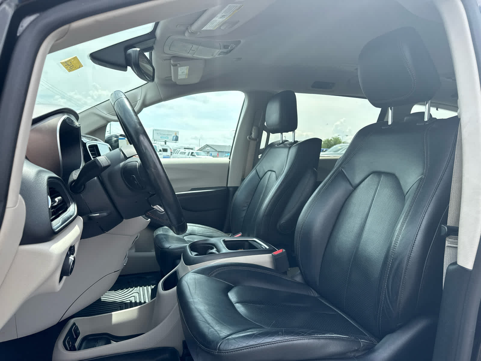2017 Chrysler Pacifica Touring-L Plus