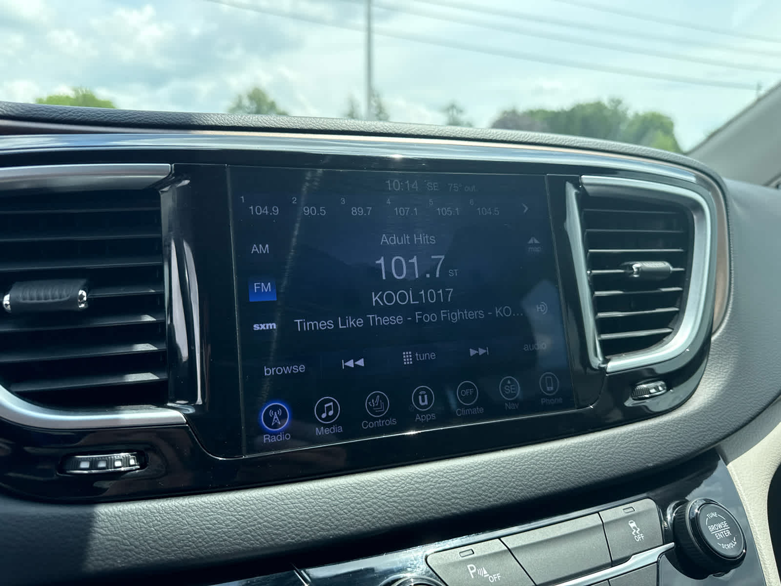 2017 Chrysler Pacifica Touring-L Plus