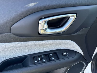 2024 Jeep Compass Latitude Lux FWD