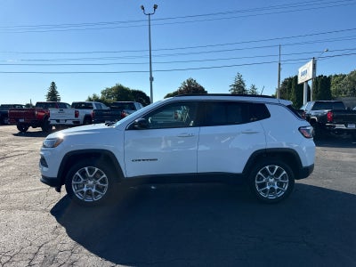 2024 Jeep Compass Latitude Lux FWD