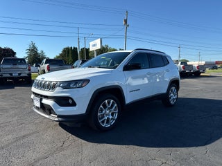 2024 Jeep Compass Latitude Lux FWD