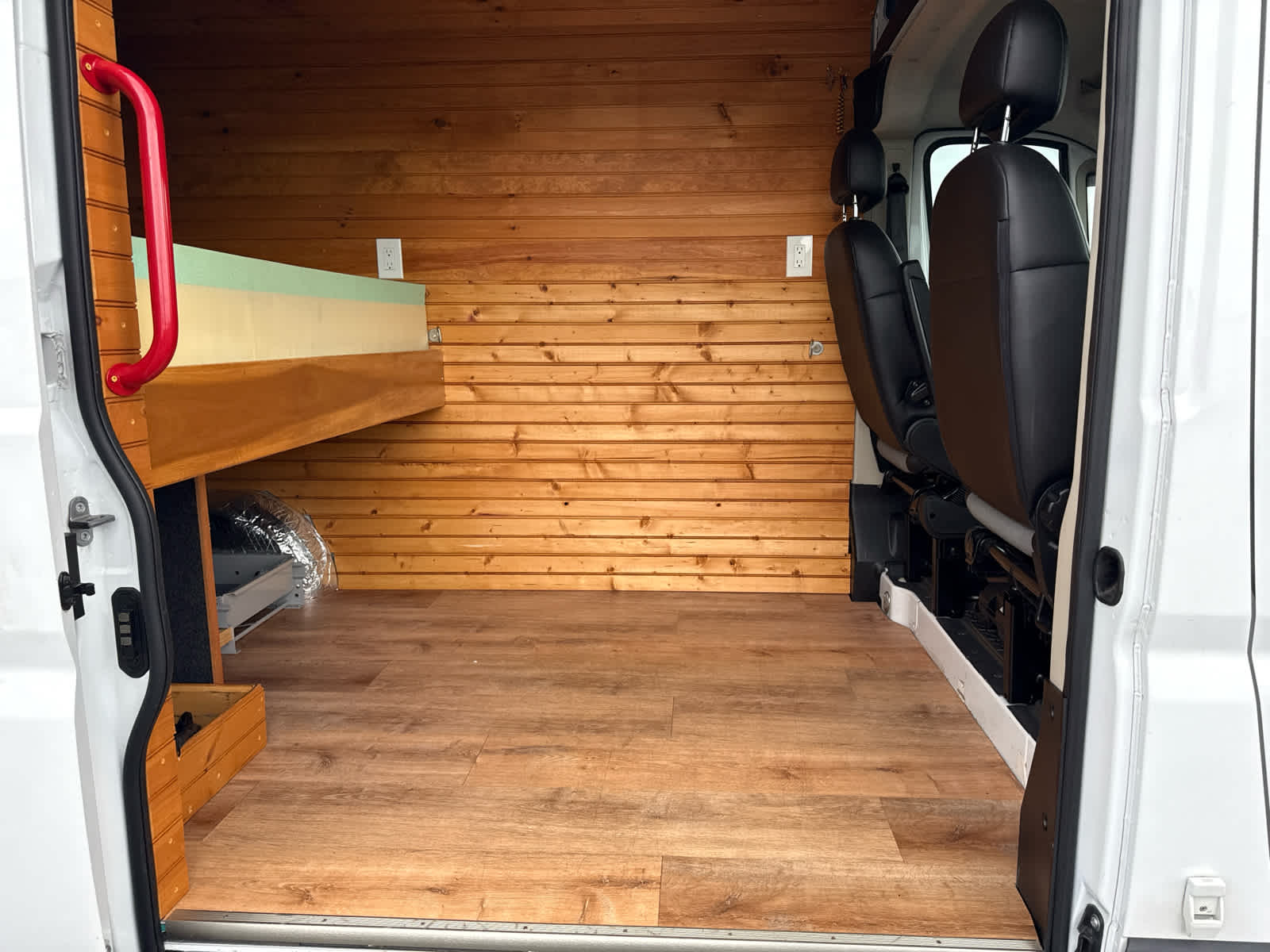 2020 RAM ProMaster 1500 Cargo Van High Roof 136" WB