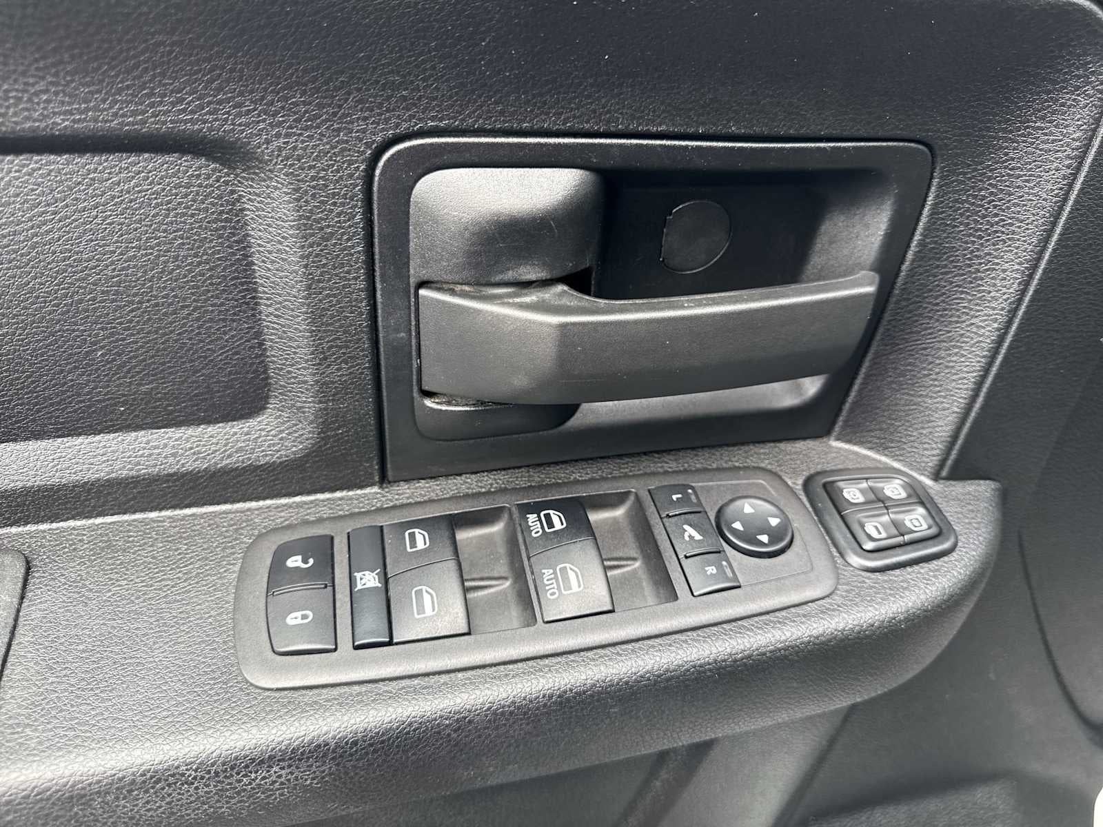 2023 RAM 2500 Tradesman Crew Cab 4x4 6'4" Box