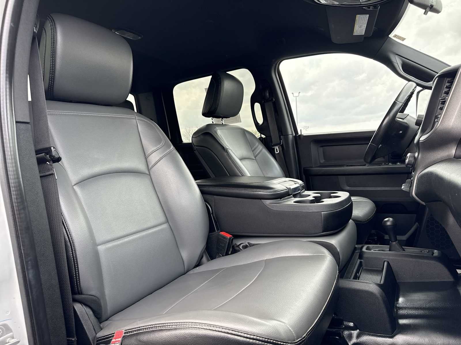 2023 RAM 2500 Tradesman Crew Cab 4x4 6'4" Box