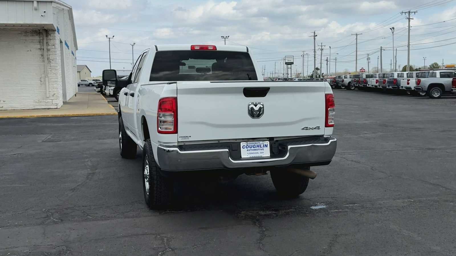 2023 RAM 2500 Tradesman Crew Cab 4x4 6'4" Box