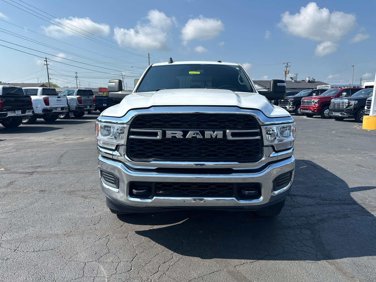 2023 RAM 2500 Tradesman Crew Cab 4x4 6'4" Box