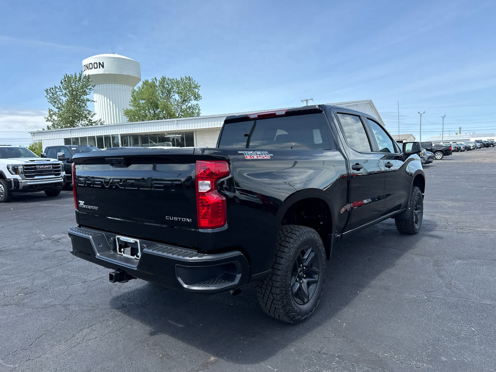 2026 Chevrolet Silverado 1500 Custom Trail Boss