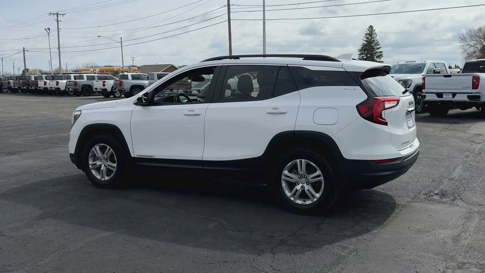 2024 GMC Terrain SLE