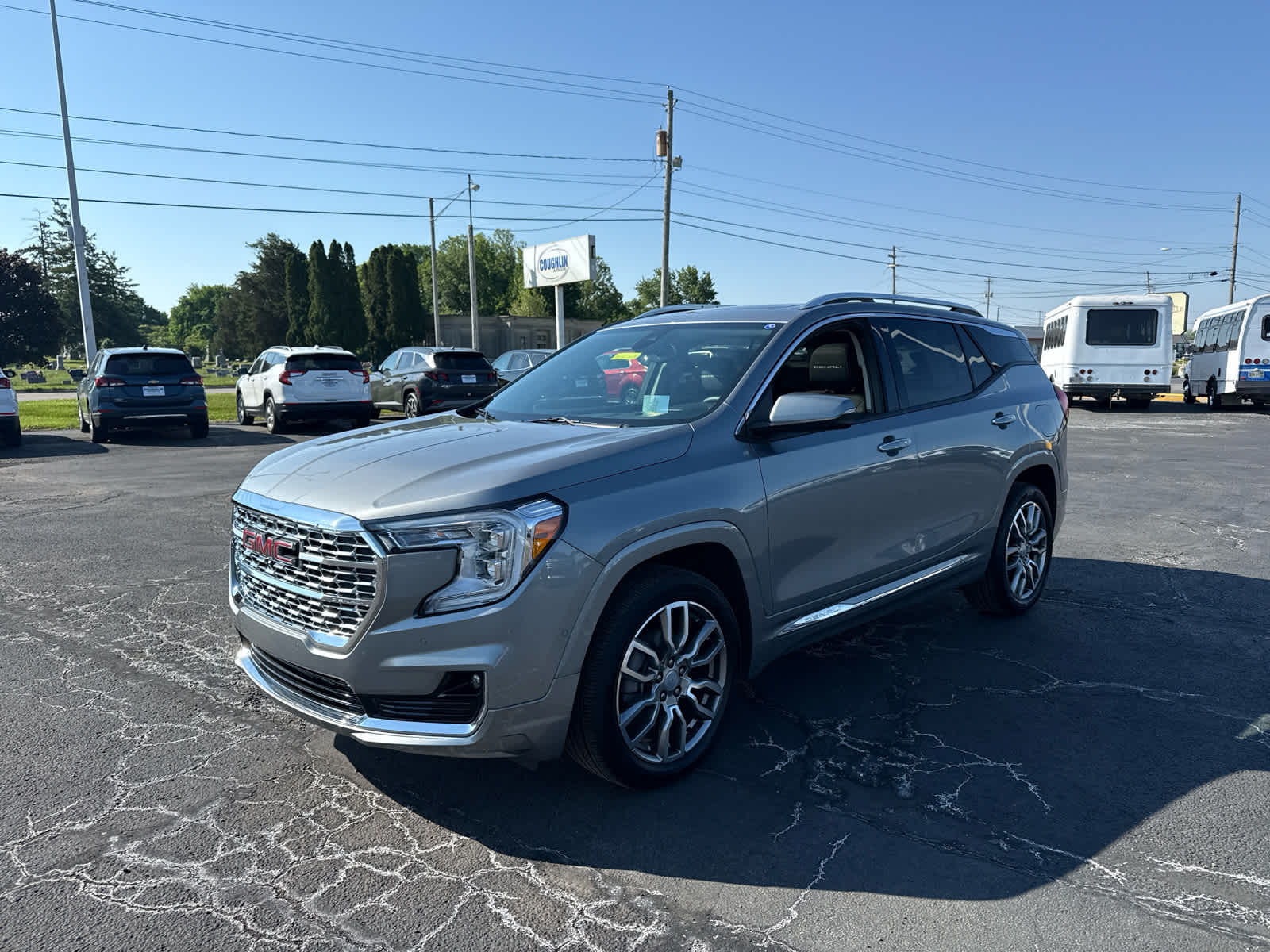 2023 GMC Terrain Denali AWD's photo