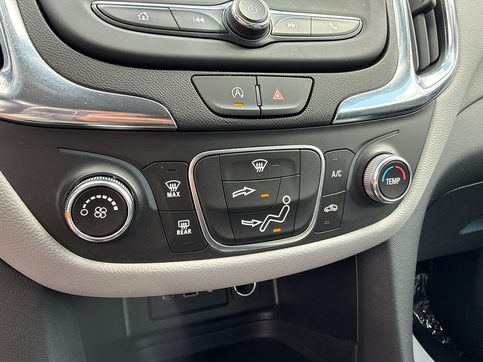 2024 Chevrolet Equinox LS - Photo 17