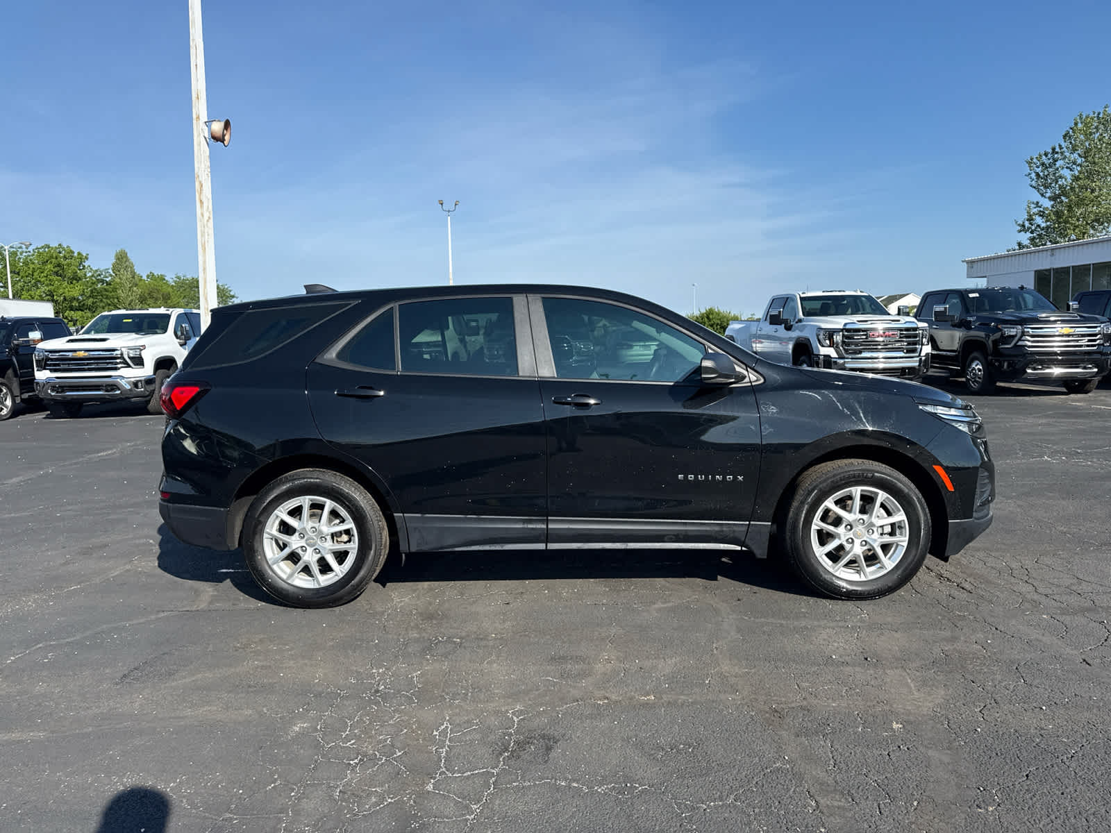 2024 Chevrolet Equinox LS