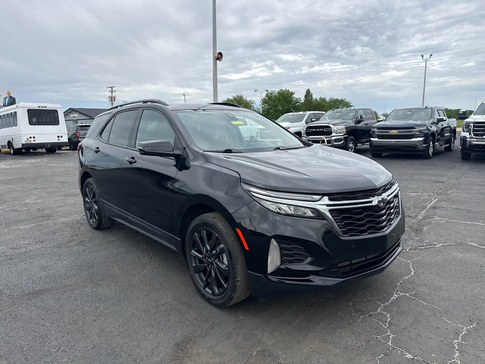 2023 Chevrolet Equinox RS