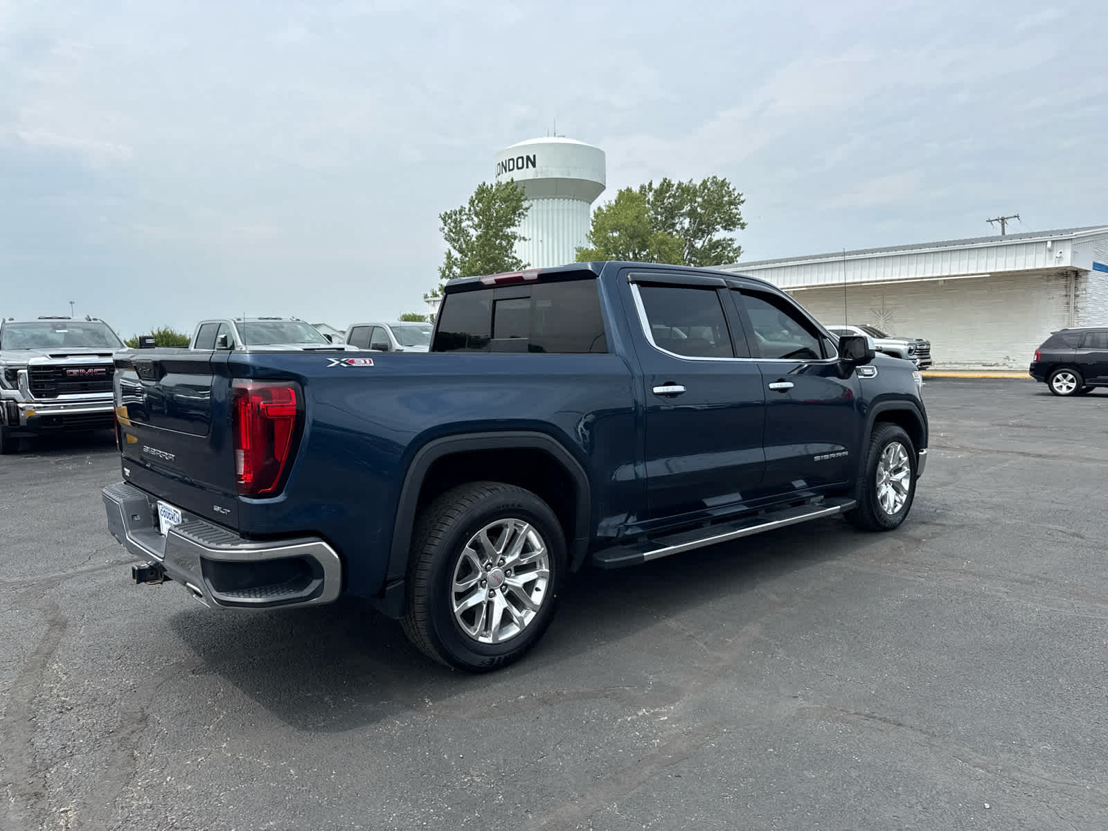 2021 GMC Sierra 1500 SLT