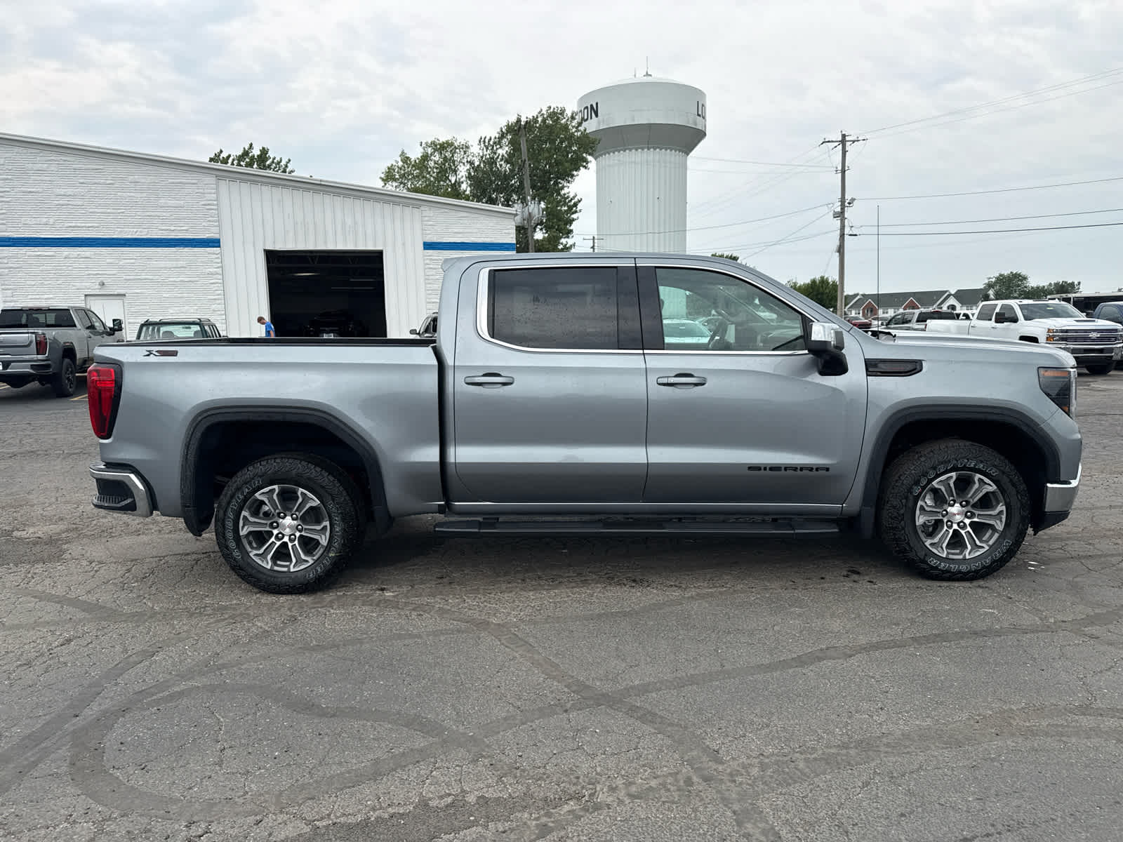 2026 GMC Sierra 1500 SLE