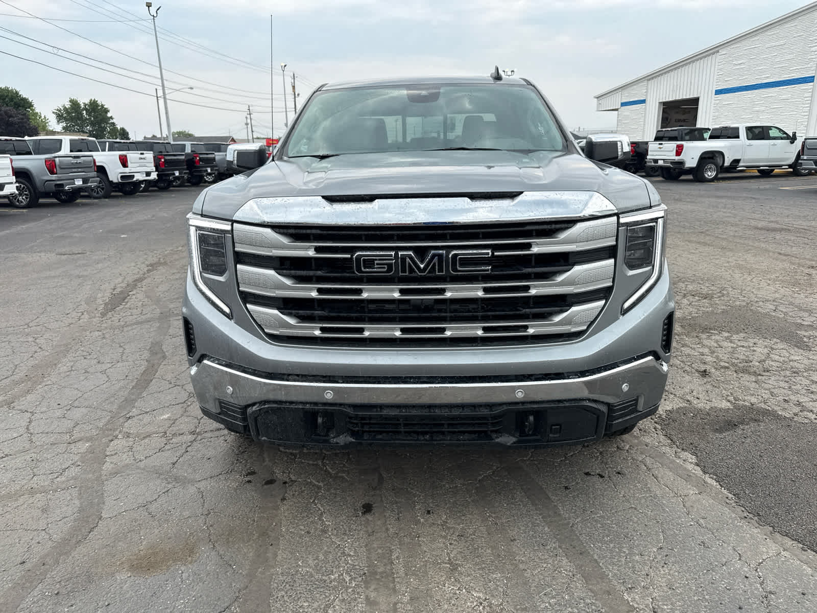 2026 GMC Sierra 1500 SLE