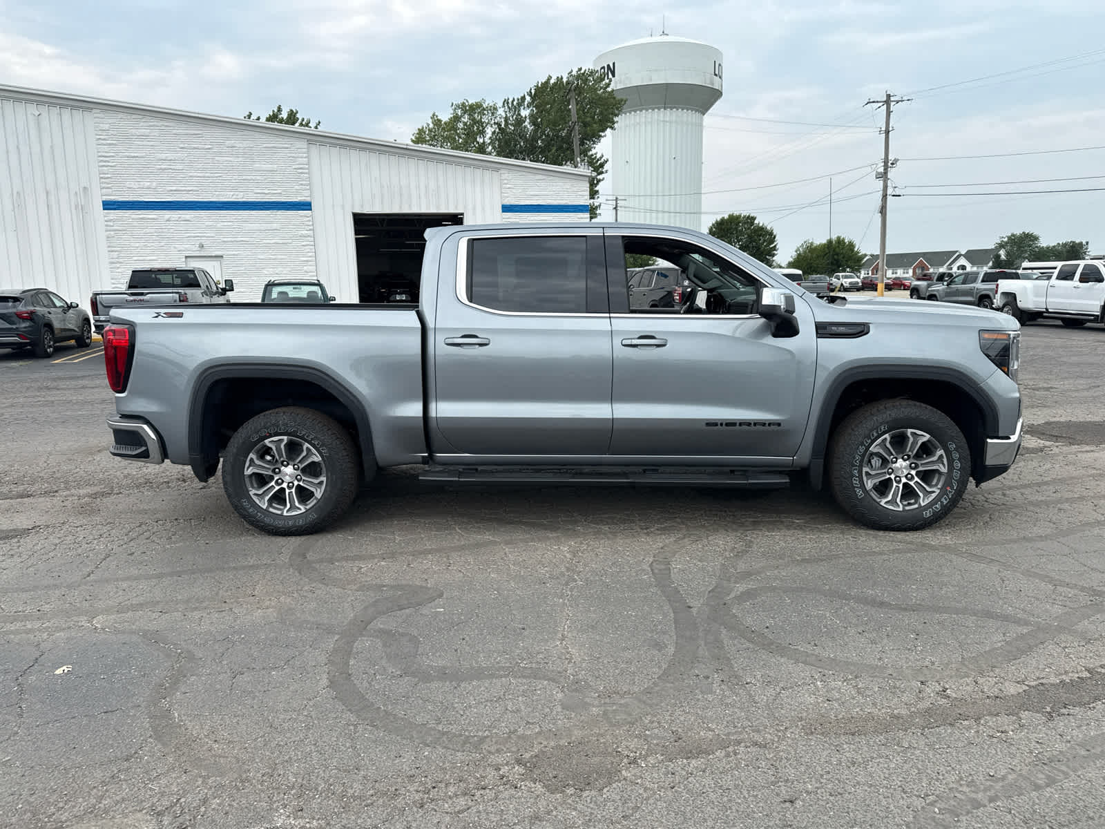 2026 GMC Sierra 1500 SLE