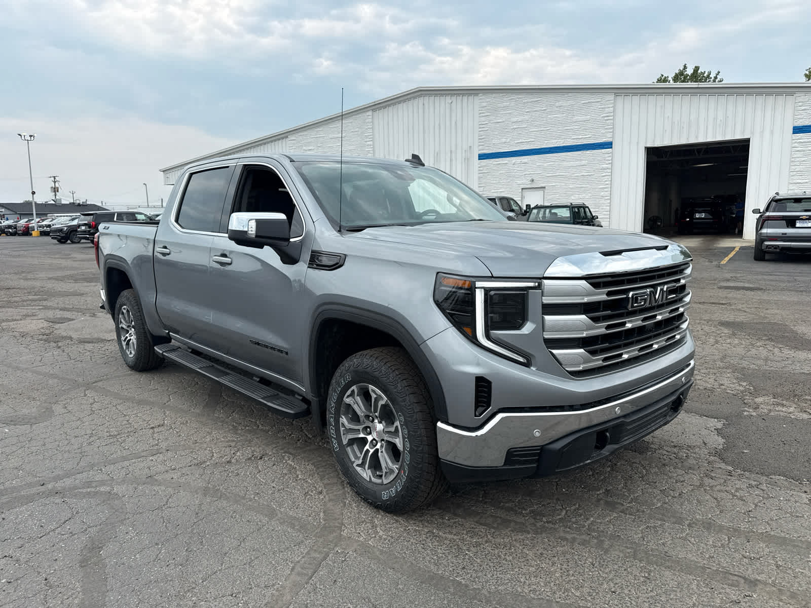 2026 GMC Sierra 1500 SLE