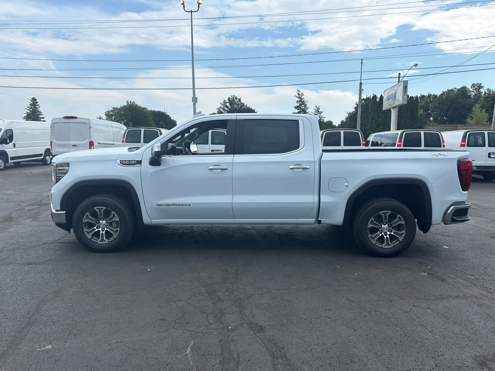 2026 GMC Sierra 1500 SLT