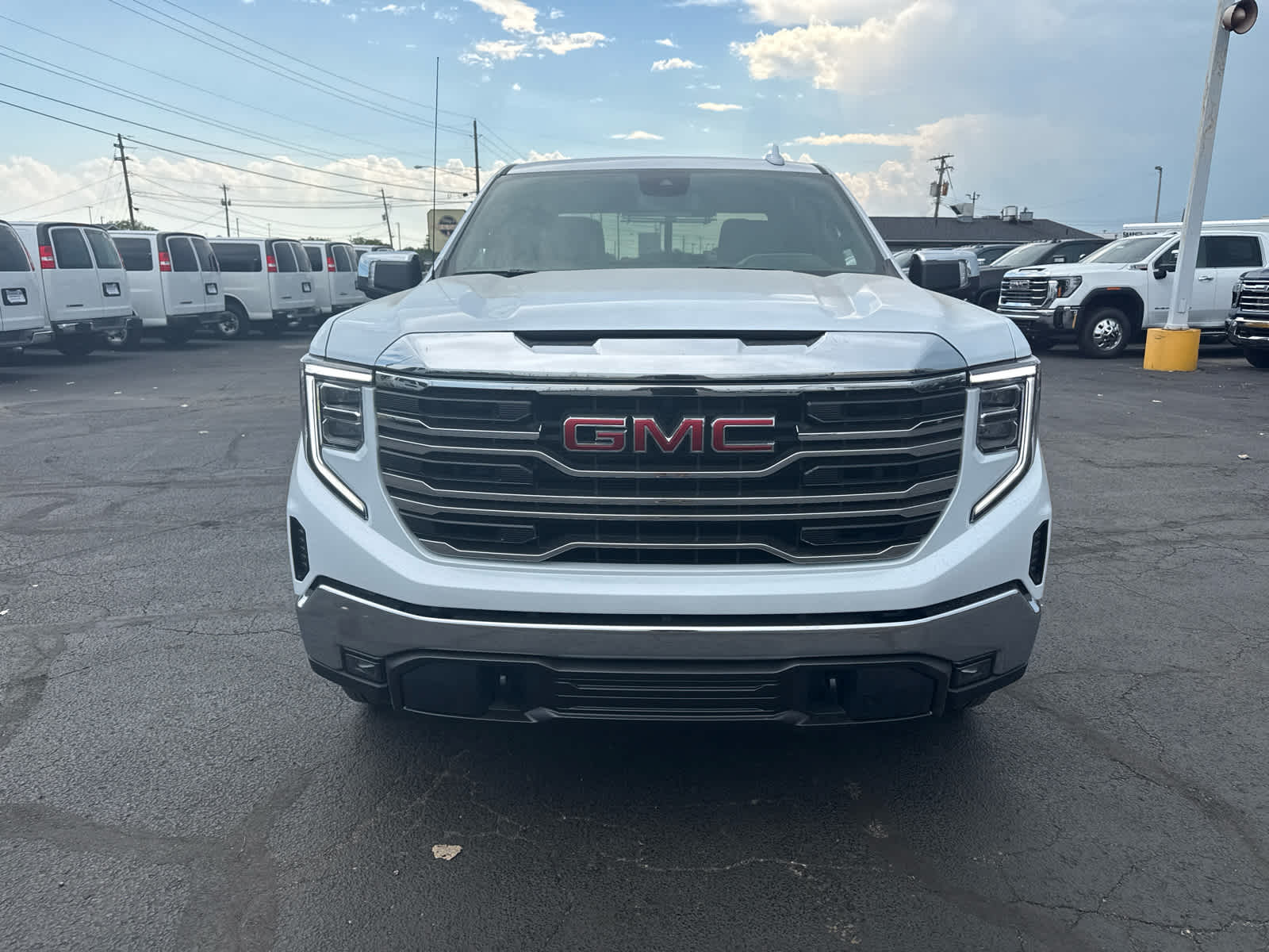 2026 GMC Sierra 1500 SLT