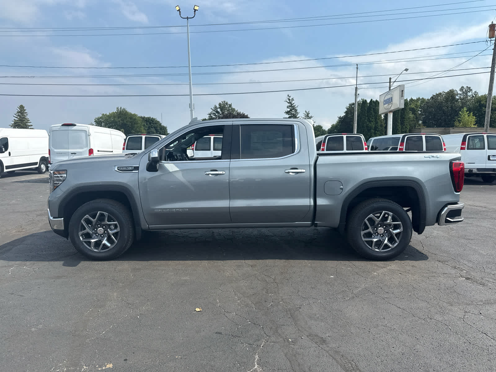 2026 GMC Sierra 1500 SLT