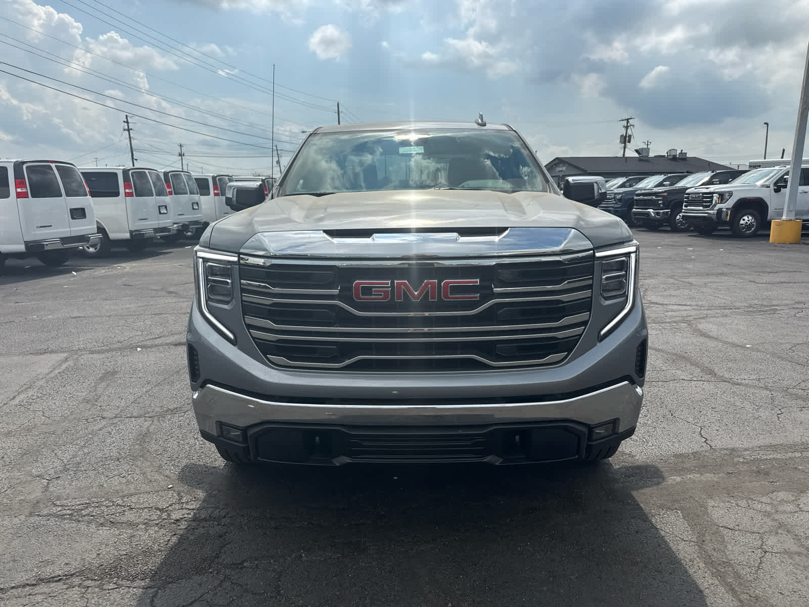 2026 GMC Sierra 1500 SLT