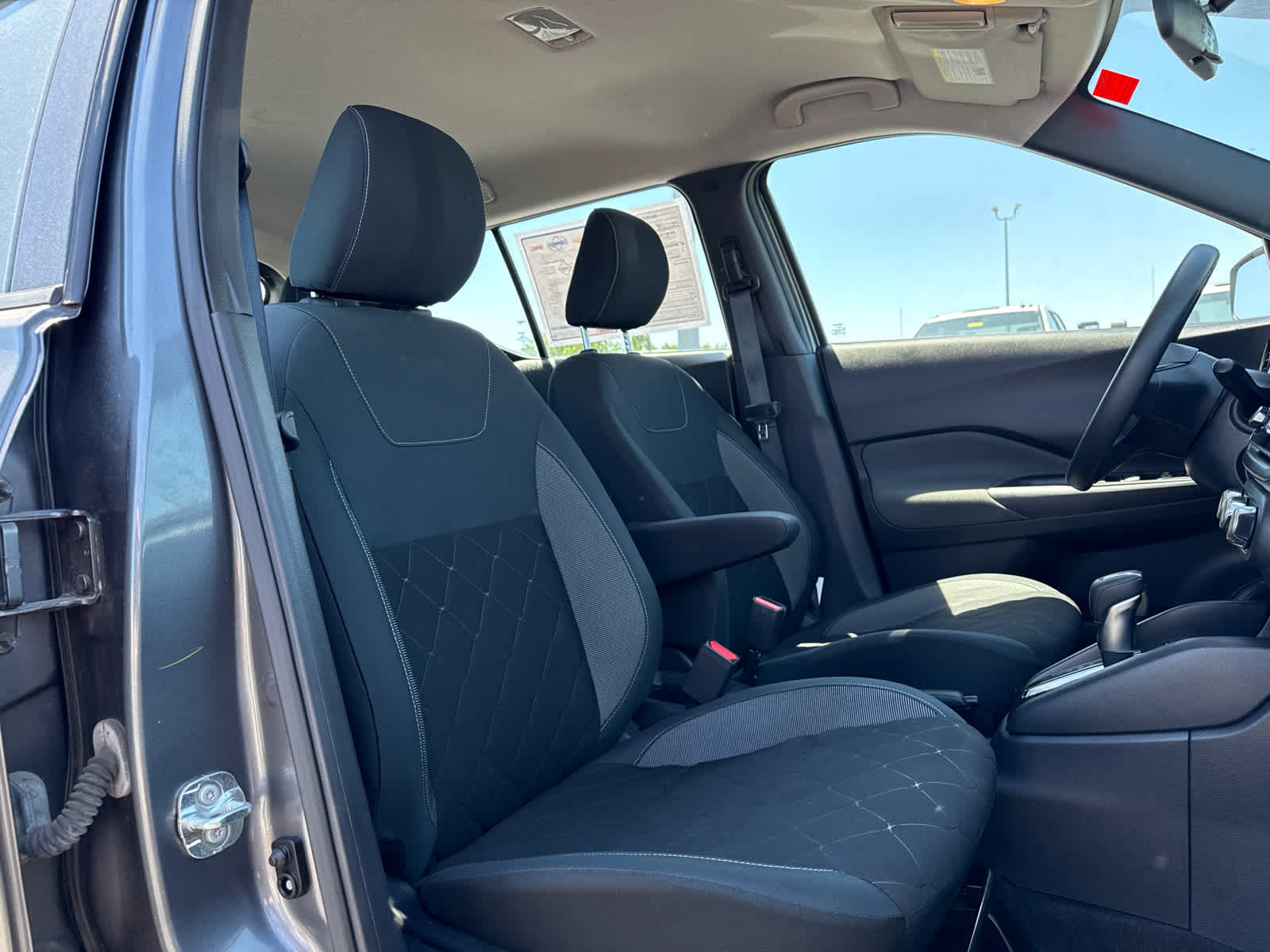 2020 Nissan Kicks S